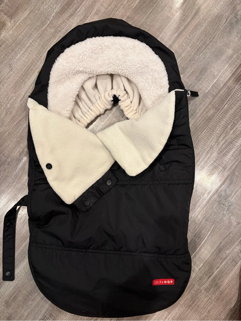 Skip Hop Black Cozy Infant Footmuff